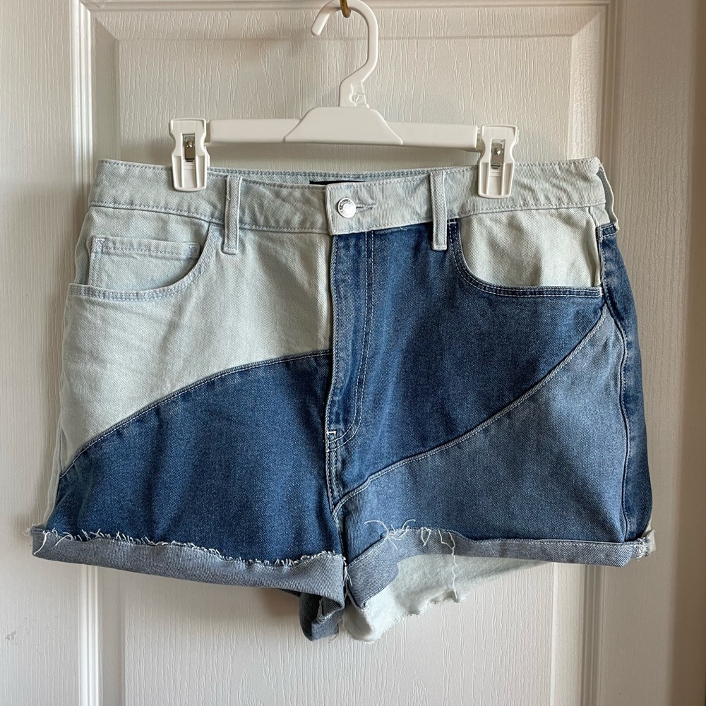 Hollister blue color block jean shorts size 15